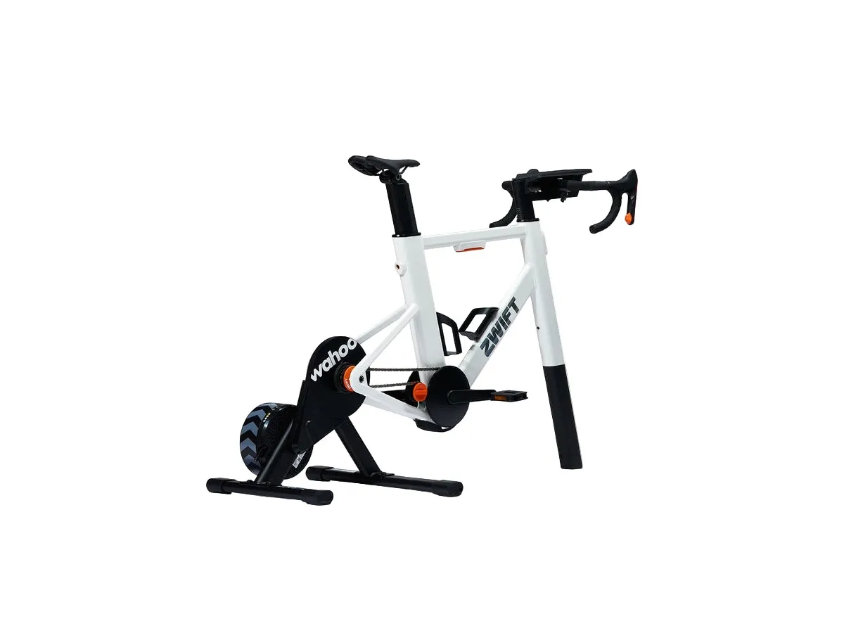 Zwift Ride med Wahoo Kickr Core 2 på vit bakgrund
